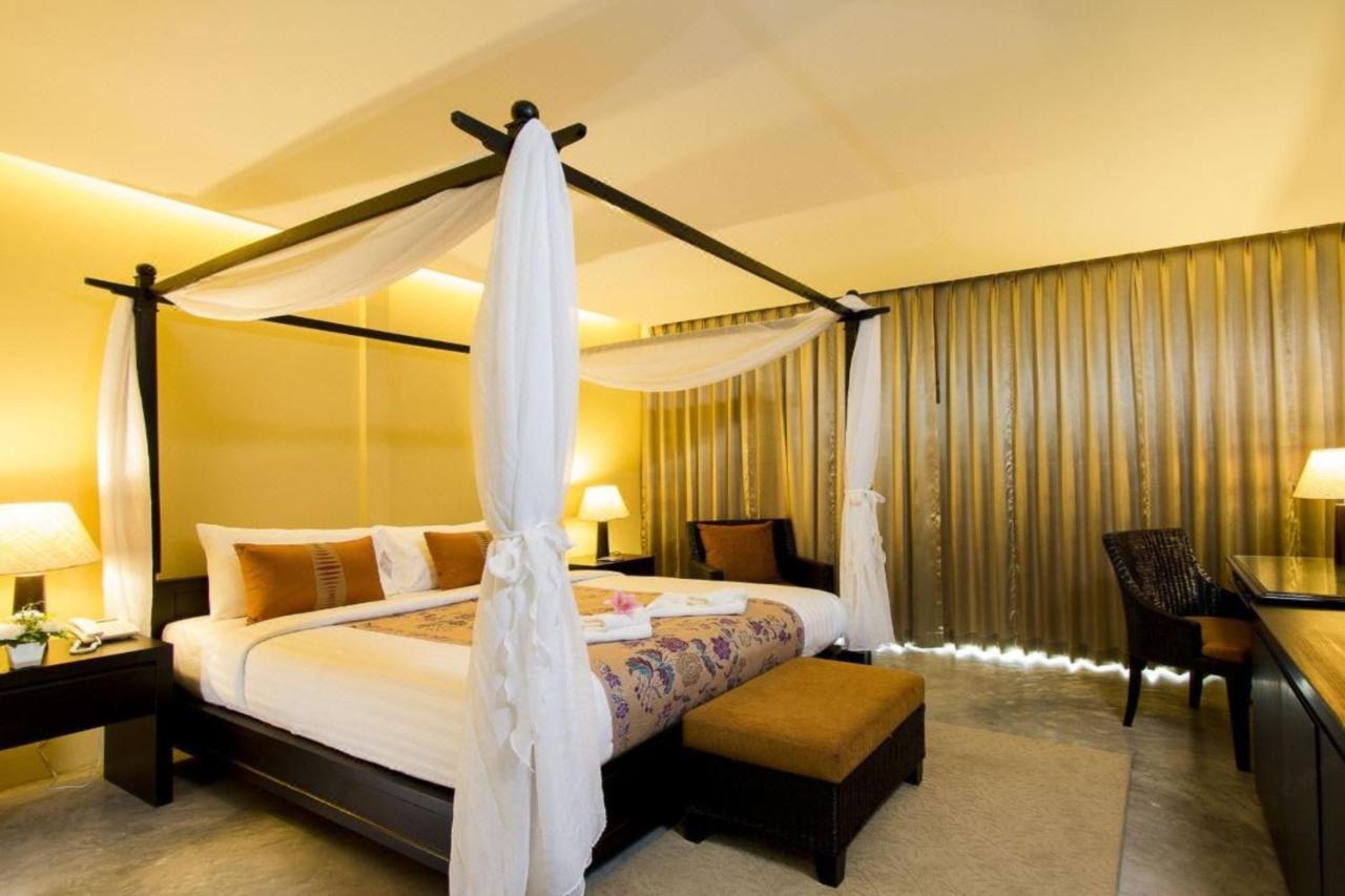Hotel Baan Phuanda Phuket Exteriér fotografie