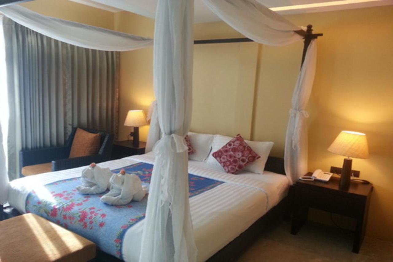 Hotel Baan Phuanda Phuket Exteriér fotografie
