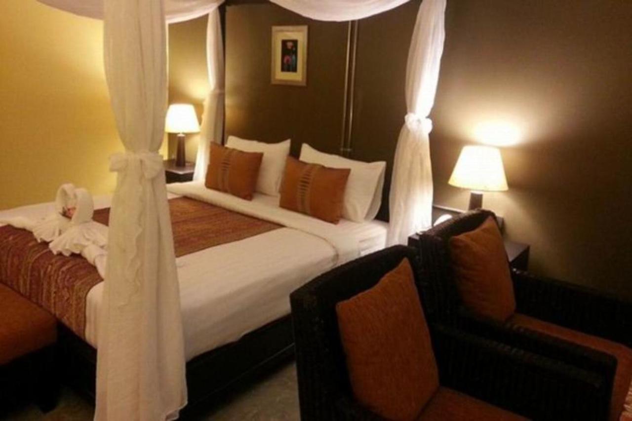 Hotel Baan Phuanda Phuket Exteriér fotografie